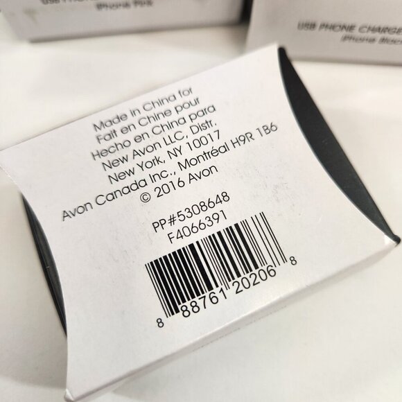 Avon USB Phone Charger Bracelet x 4 iPhone Black Pink NEW - Picture 10 of 10